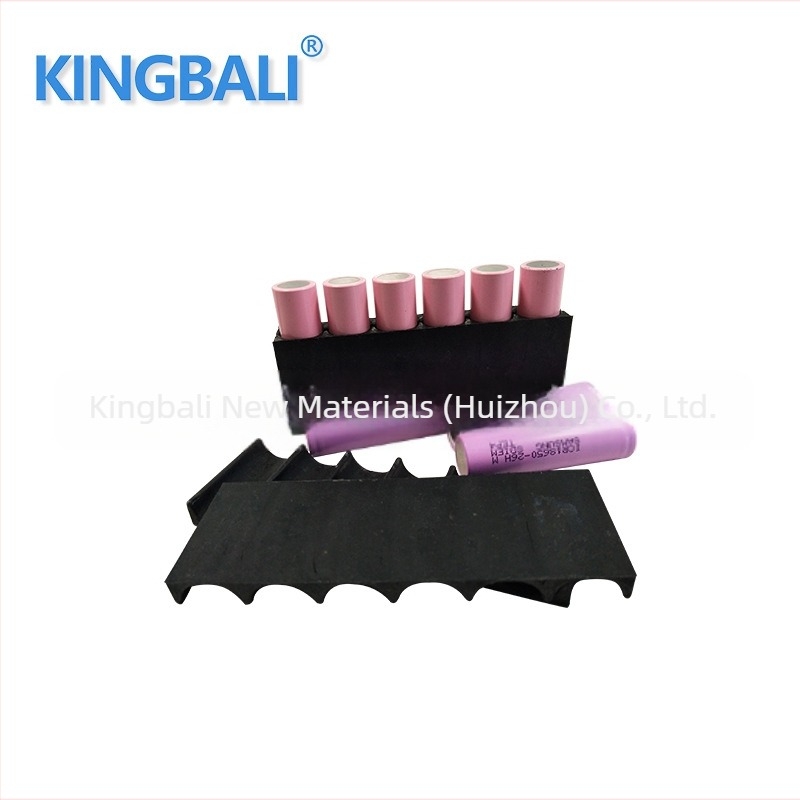 Material izolant cu schimb de fază, microcapsulat pentru celule 21700