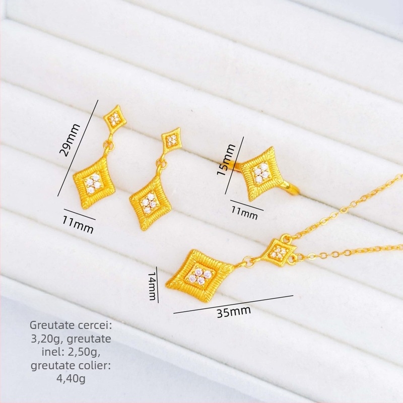 Set de bijuterii geometrice placate cu aur, finisaj mat: inel, lanț pentru claviculă și cercei de designer