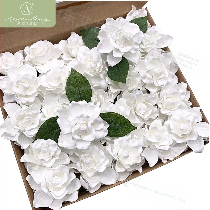 Set cadou cu trandafiri de spumă și gardenii cu tulpini, pentru decor acasă și aranjamente florale
